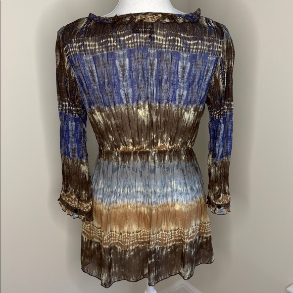 New Directions Blue and Brown Ruffle V Neck Blouse with Elastic Waist. Medium - Picture 4 of 12